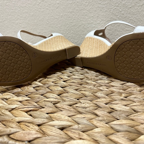 Like New Thin wedges - Picture 4 of 4